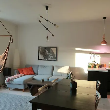 Top Floor Spacious Apt In Heart Of Kallio Helsinki