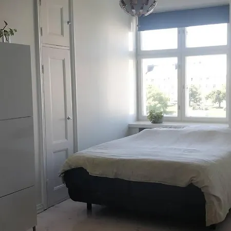 Top Floor Spacious Real Home In Heart Of Kallio *