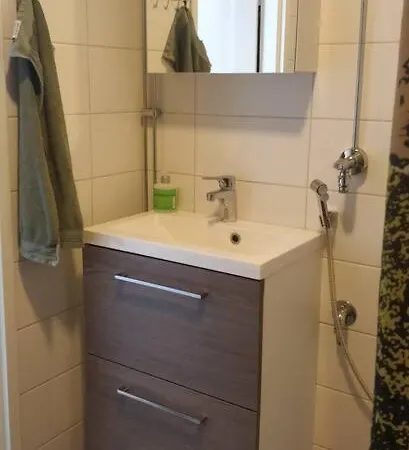 Top Floor Spacious Real Home In Heart Of Kallio Helsinki